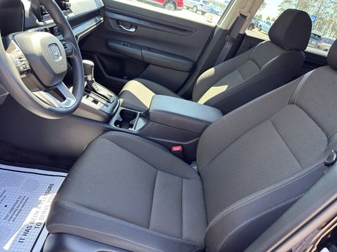 Used 2025 Honda CR-V LX image 9