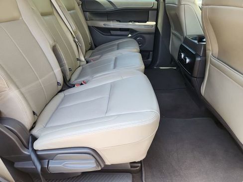Used 2021 Ford Expedition XLT image 25