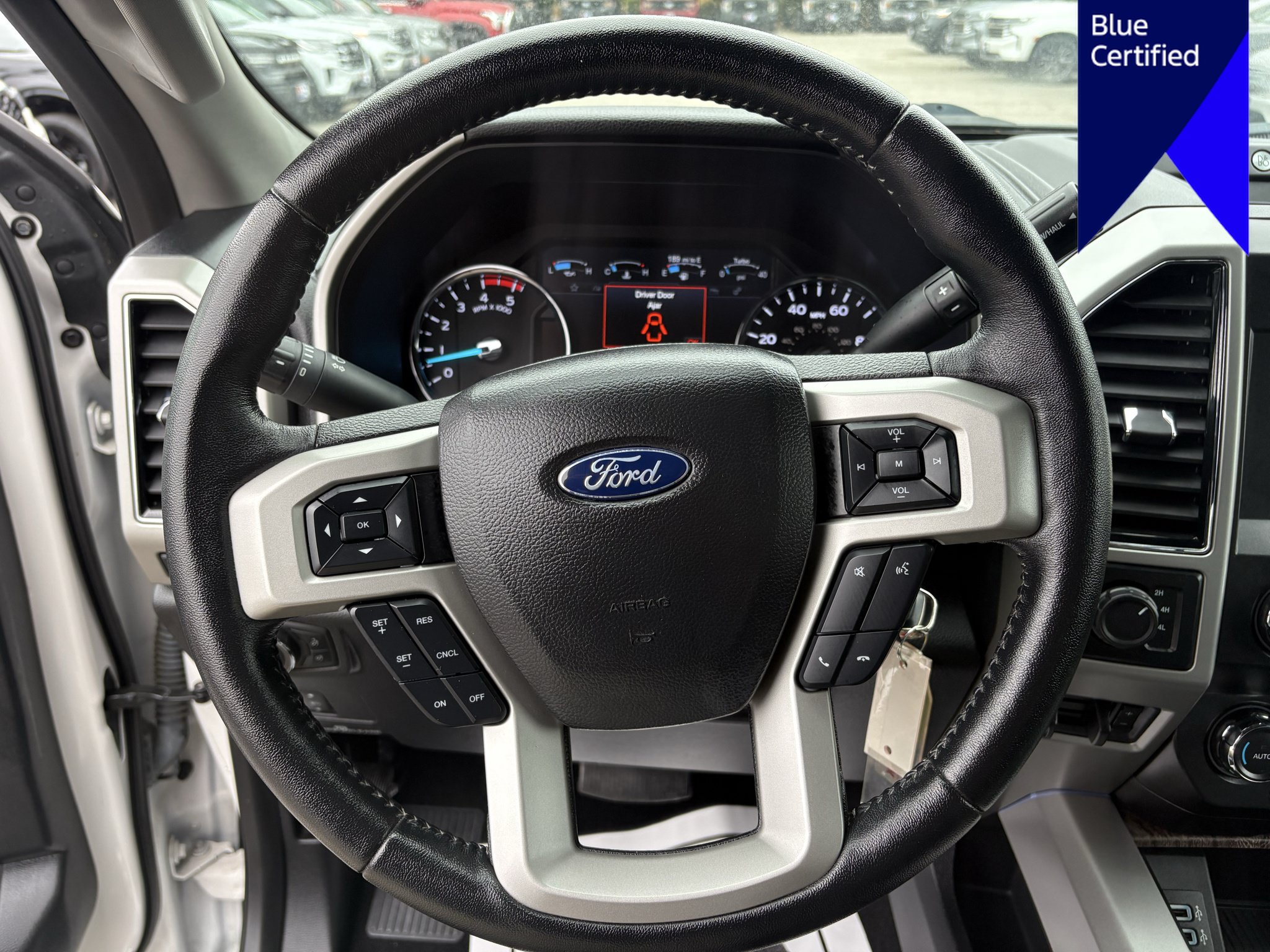 Used 2019 Ford F250 Lariat w/ Lariat Value Package AWD/4WD image 14