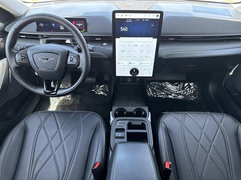 Used 2025 Ford Mustang Mach-E Select w/ Comfort Package Lite image 8