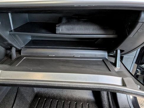 Used 2019 Ford Fusion Titanium image 32