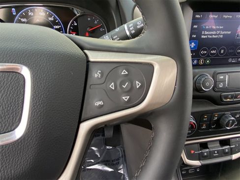 Used 2023 GMC Terrain Denali image 22
