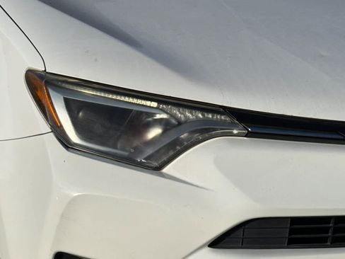 Used 2016 Toyota RAV4 XLE FWD image 8