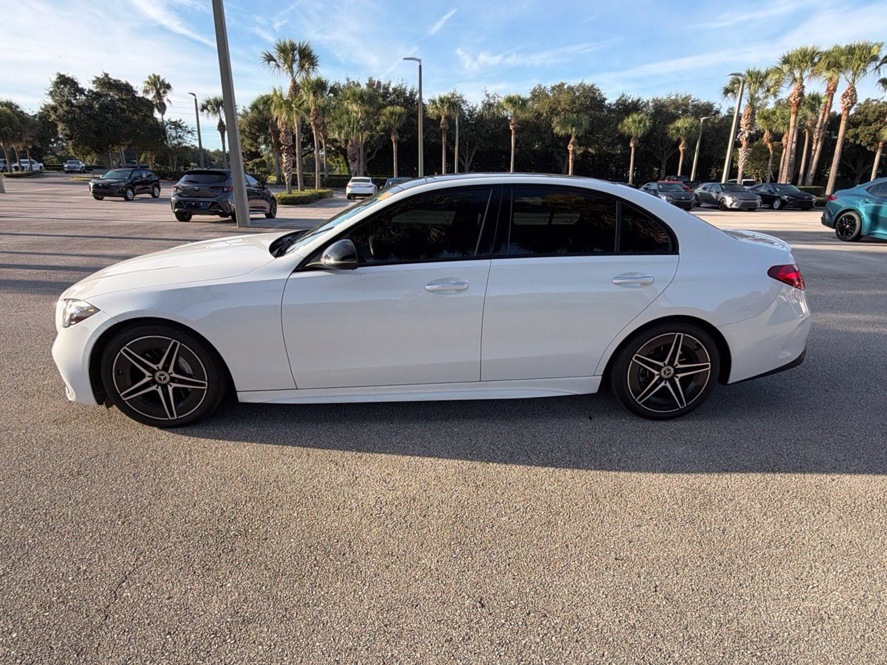 Used 2022 Mercedes-Benz C 300 4MATIC Sedan image 2
