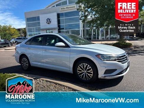 Used 2019 Volkswagen Jetta SE FWD image 1