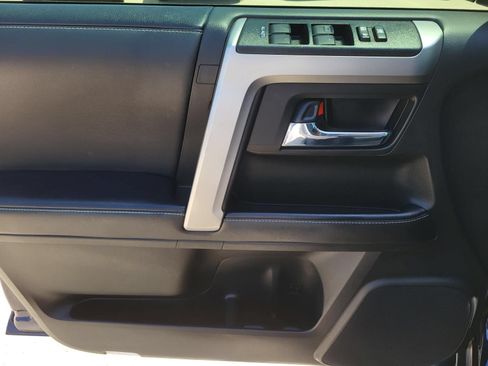 Used 2024 Toyota 4Runner SR5 Premium w/ Moonroof Package RWD image 22