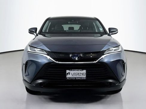 Used 2024 Toyota Venza LE AWD/4WD image 2