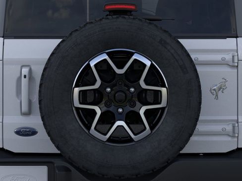 New 2025 Ford Bronco Outer Banks image 24