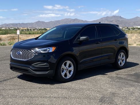 Used 2023 Ford Edge SE AWD/4WD image 7