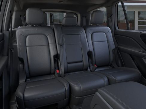 New 2026 Lincoln Aviator Reserve image 11