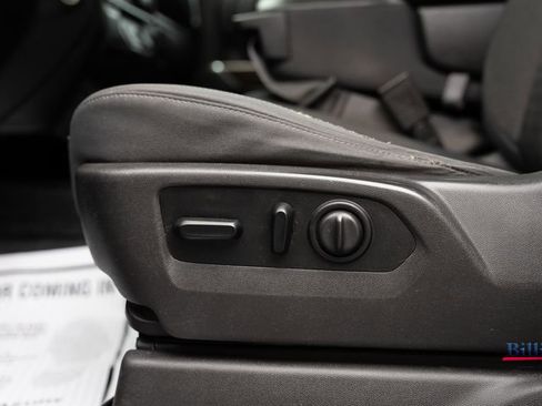 Used 2019 Chevrolet Silverado 1500 LT w/ Texas Edition image 10