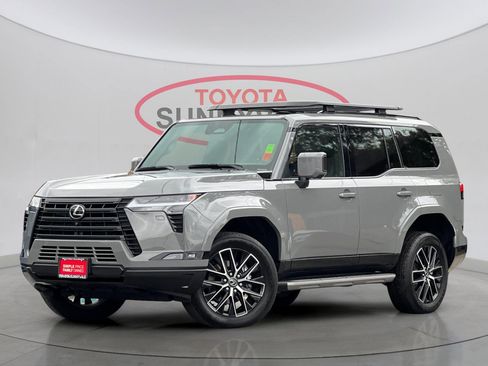 Used 2024 Lexus GX 550 image 1