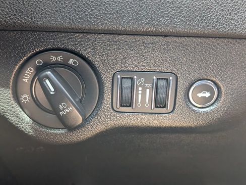 Used 2022 Dodge Charger Scat Pack RWD image 11