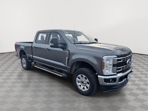 Used 2024 Ford F350 XLT w/ FX4 Off-Road Package image 5