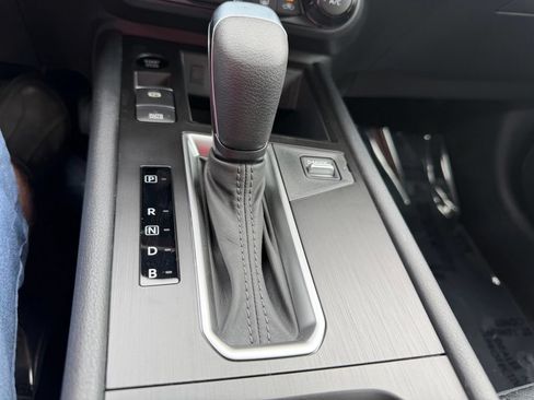 New 2026 Nissan Kicks SV w/ Cold Weather Package FWD image 22