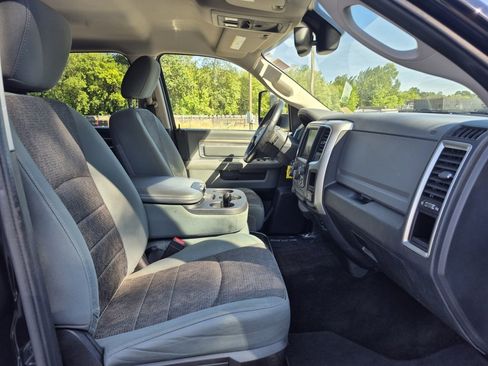 Used 2016 RAM 1500 Classic SLT image 38