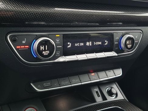 Used 2023 Audi SQ5 Premium Plus image 23