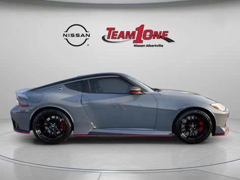 Used 2026 Nissan Z NISMO w/ Floor Mat Package RWD image 10