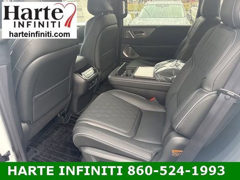 New 2026 INFINITI QX80 Autograph image 8
