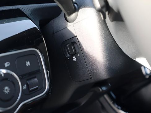 New 2026 Mercedes-Benz CLA 250 4MATIC image 32