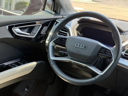 Used 2024 Audi Q4 e-tron Premium Plus w/ Premium Plus AWD/4WD image 14