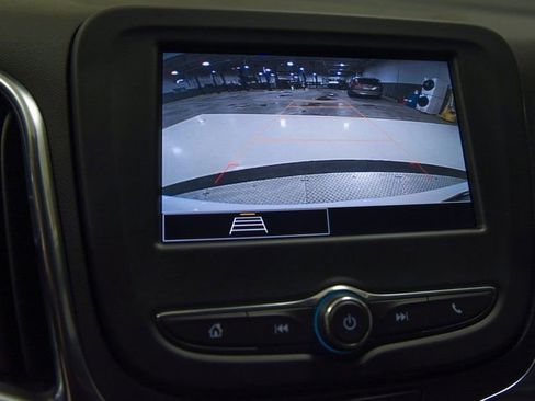 Used 2024 Chevrolet Equinox LS w/ LS Convenience Package image 19