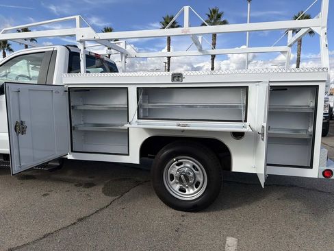 New 2026 Ford F350 XL w/ XL Chrome Package image 22