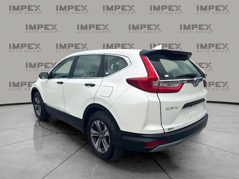 Used 2018 Honda CR-V LX image 2