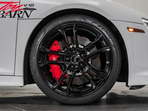 Used 2018 Audi R8 V10 image 18