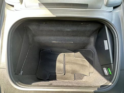 Certified 2024 Porsche 911 Carrera T RWD image 38