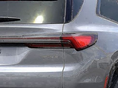 New 2025 Buick Enclave Sport Touring w/ Power Package image 27