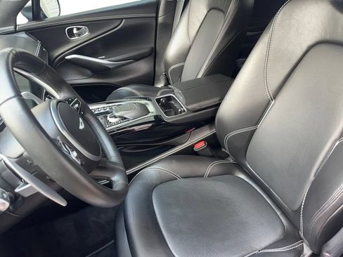 Used 2021 Aston Martin DBX AWD/4WD image 14