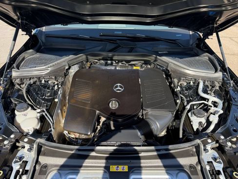 Used 2024 Mercedes-Benz GLC 300 4MATIC image 33
