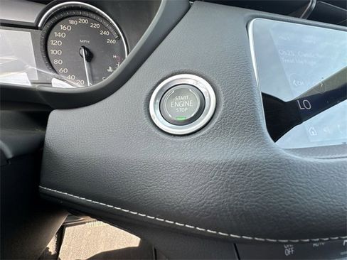 Used 2023 Cadillac XT4 Luxury image 17