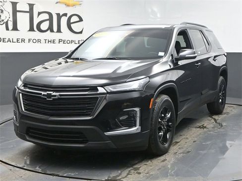 Used 2023 Chevrolet Traverse LT w/ Midnight/Sport Edition image 36