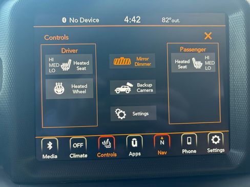 Used 2023 Jeep Wrangler Willys image 23