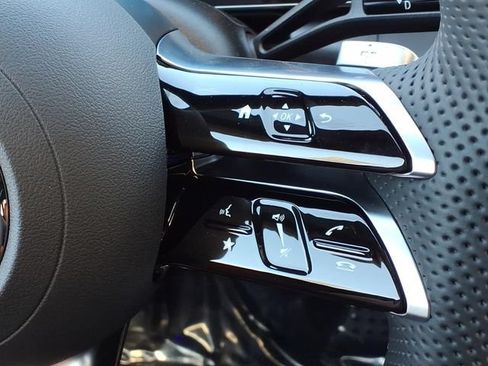 New 2027 Mercedes-Benz GLC 350e 4MATIC image 10