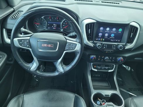 Used 2022 GMC Terrain SLT w/ Tech Package FWD image 19