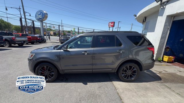 Used 2019 Ford Explorer XLT w/ Equipment Group 202A AWD/4WD image 2