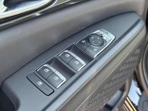 New 2026 Kia Carnival SX FWD image 22