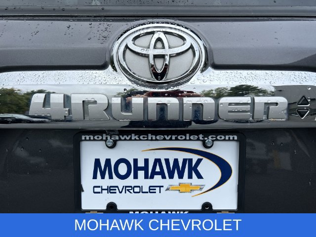 Used 2021 Toyota 4Runner Limited AWD/4WD image 34