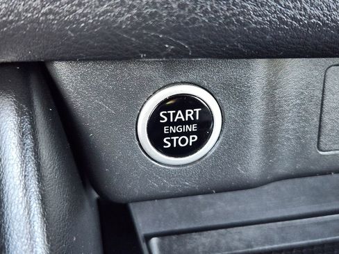 Used 2023 Nissan Rogue SL w/ SL Premium Package FWD image 17
