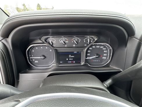 Used 2022 GMC Sierra 2500 SLE image 11