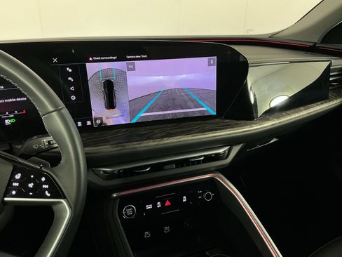 Used 2025 Audi Q5 Premium Plus w/ Premium Plus image 13