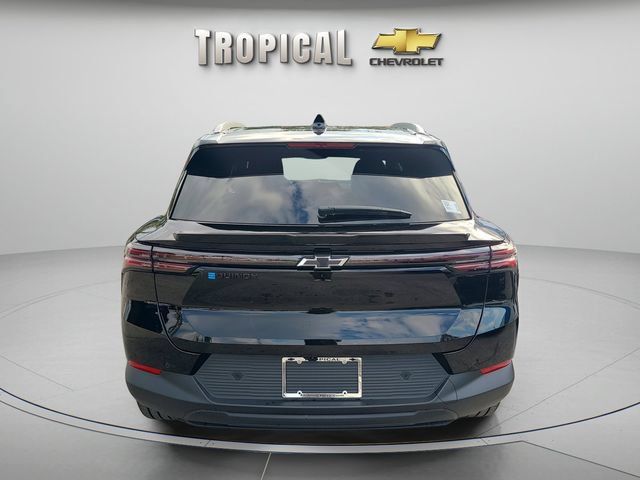 New 2026 Chevrolet Equinox EV LT w/ LPO, Blackout Package FWD image 4