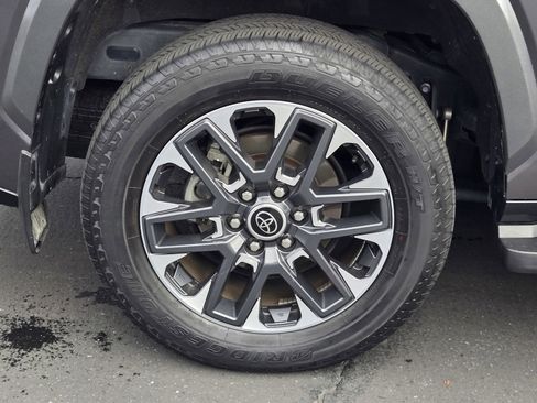 Used 2023 Toyota Sequoia Limited image 9