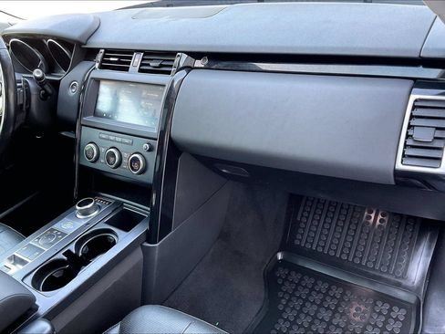 Used 2020 Land Rover Discovery SE AWD/4WD image 22