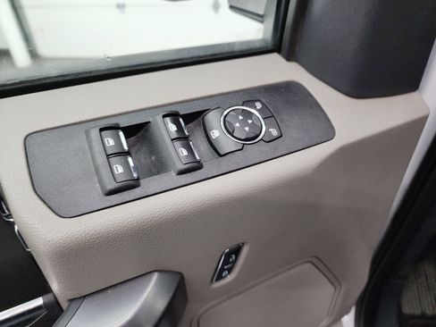 Used 2022 Ford F250 XLT w/ Black Appearance Package image 43