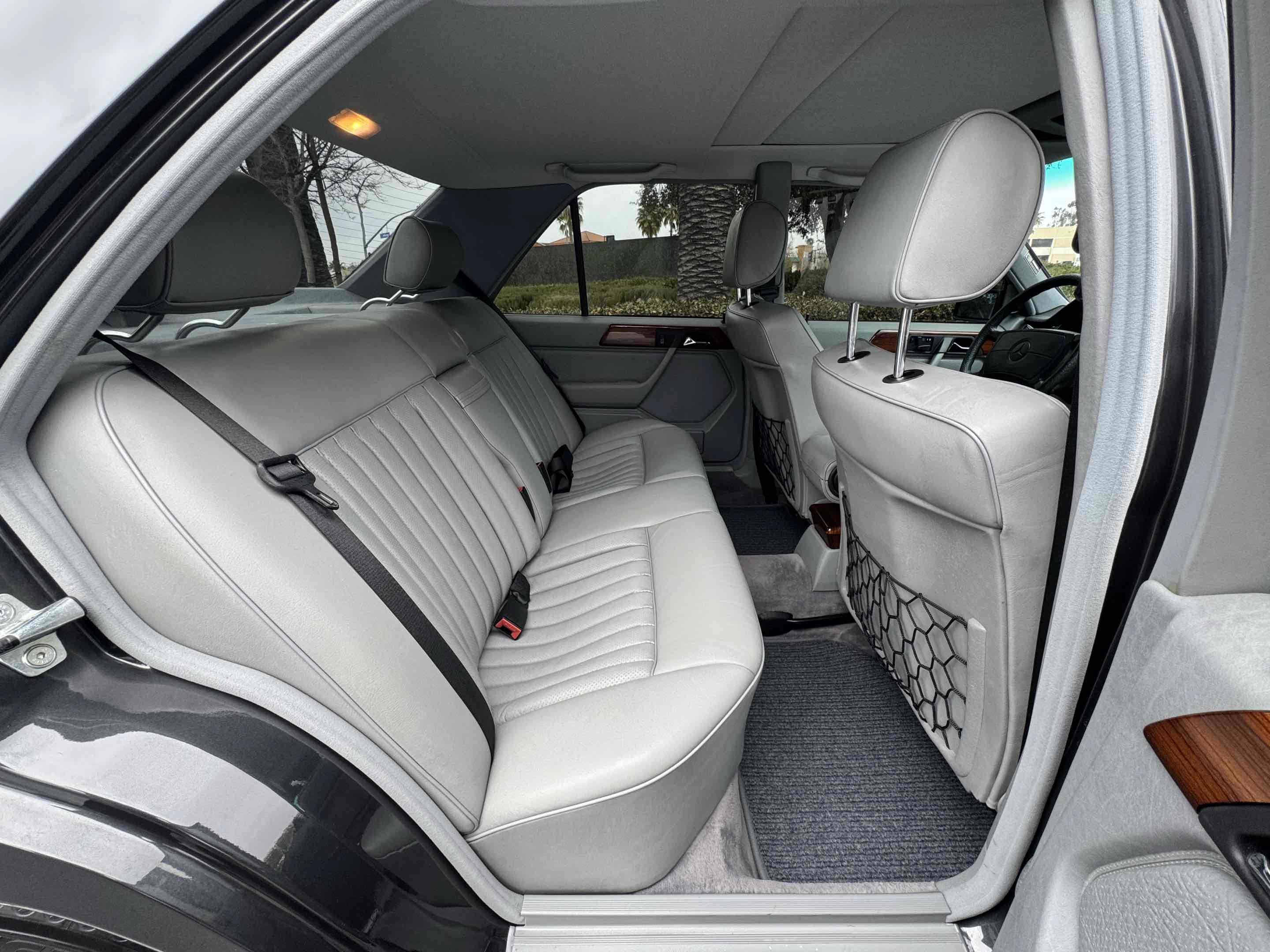 Used 1987 Mercedes-Benz 300 D Turbo image 8