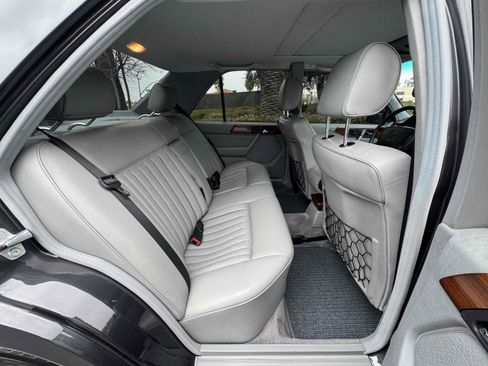 Used 1987 Mercedes-Benz 300 D Turbo image 8